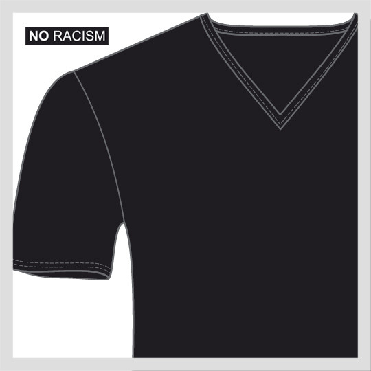 NO RACISM T-Shirt mit V-Ausschnitt